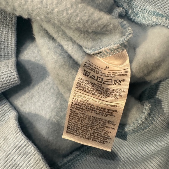 Old Navy Sweatshirt - Picture 8 of 8